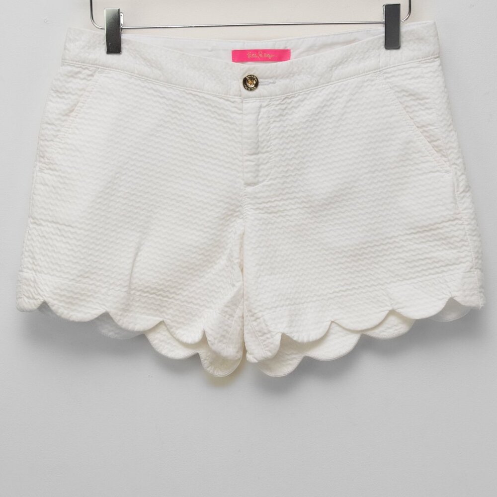 Lilly Pulitzer Buttercup Shorts Textured Scalloped Edge 5" Inseam Resort White 4